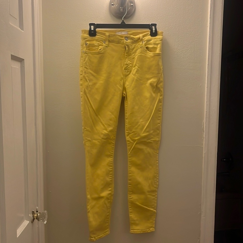 Like new 7 For All Mankind yellow jeans, size 28